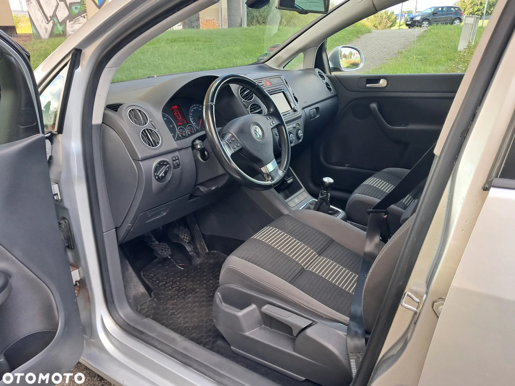 Volkswagen Golf Plus 2.0 TDI DPF United - 31
