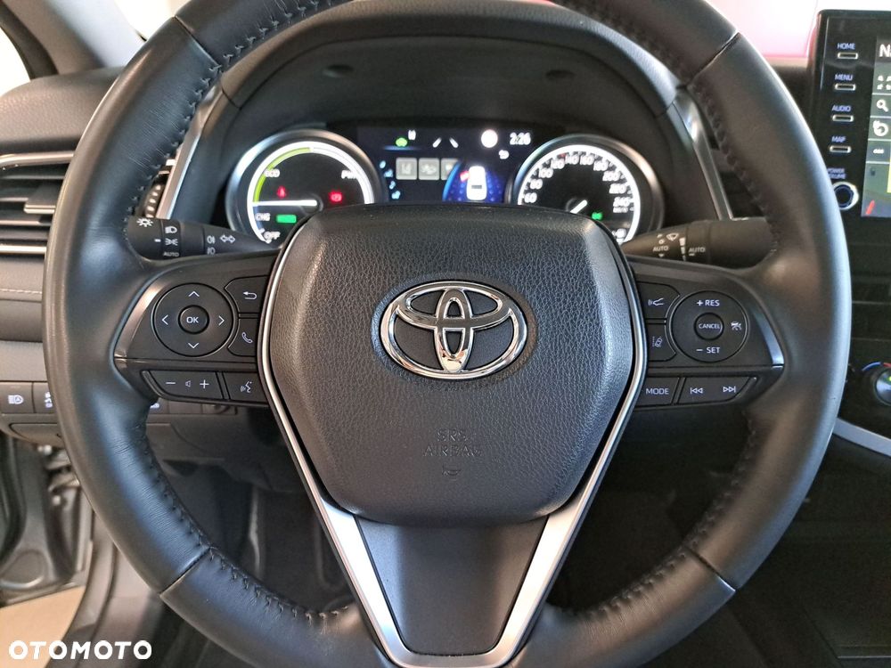 Toyota Camry 2.5 Hybrid Prestige CVT - 32