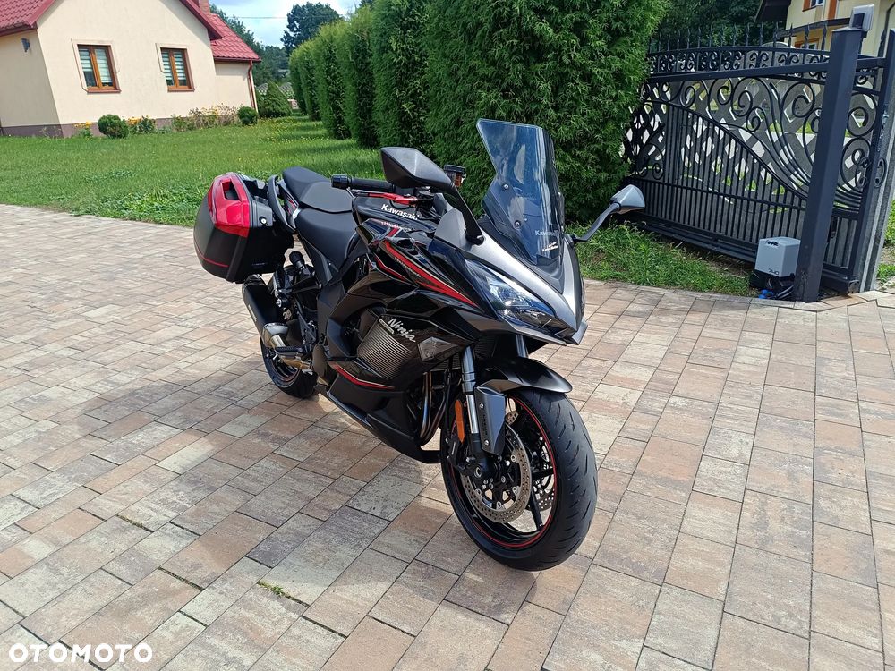 Kawasaki Ninja 1000 SX - 13