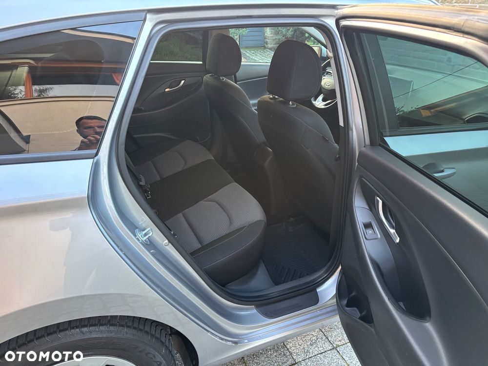 Hyundai i30 1.5 DPI Modern - 13