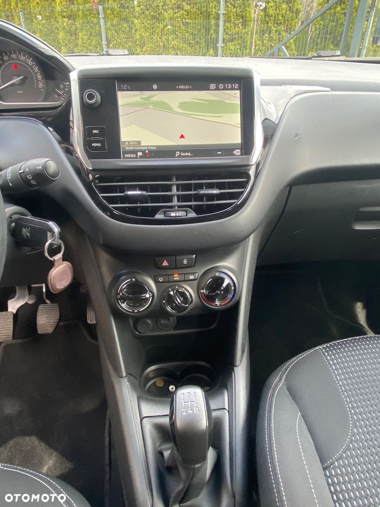 Peugeot 208 Blue-HDi 100 Stop&Start Active - 13