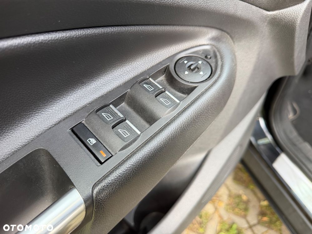 Ford Kuga 2.0 TDCi 4x4 Titanium - 31