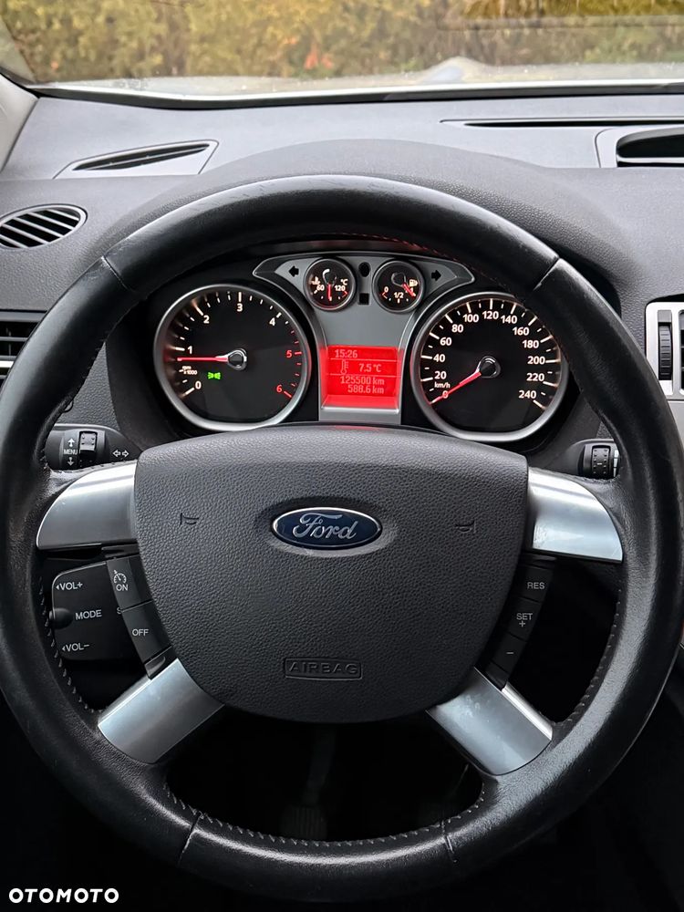 Ford Kuga 2.0 TDCi Titanium S FWD - 11