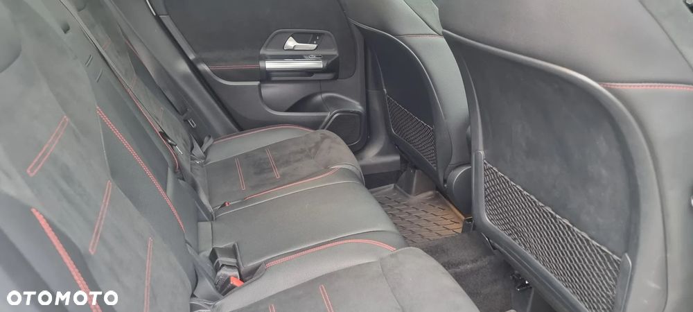 Mercedes-Benz GLA 250 4Matic 8G-DCT AMG Line Advanced Plus - 37