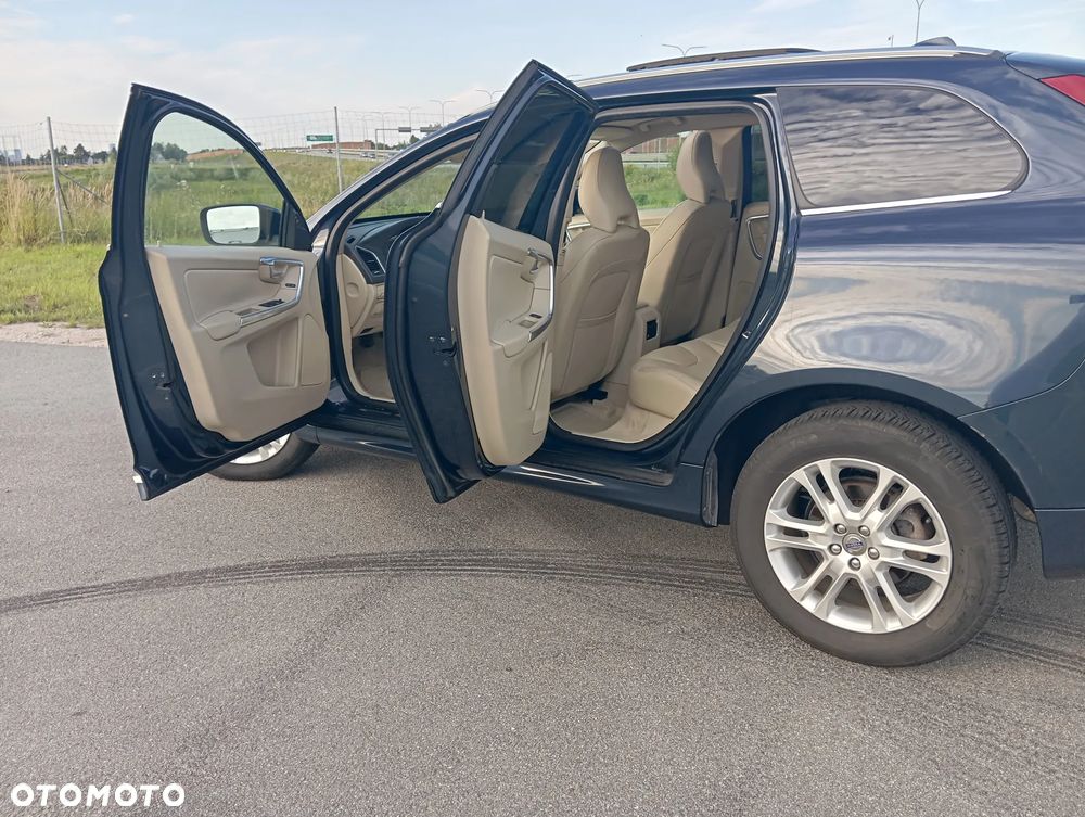 Volvo XC 60 - 8
