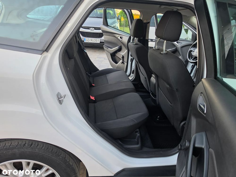 Ford Focus 1.5 TDCi SYNC Edition - 24