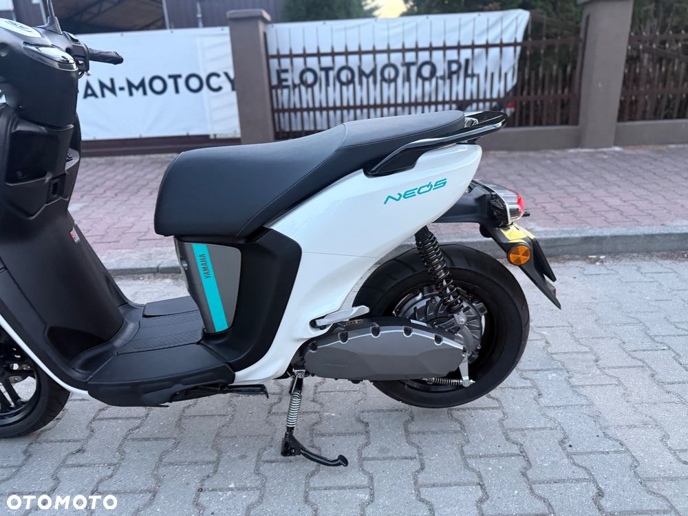 Yamaha Neos - 22