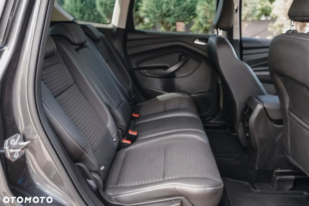 Ford Kuga 2.0 TDCi 4x4 Titanium - 22