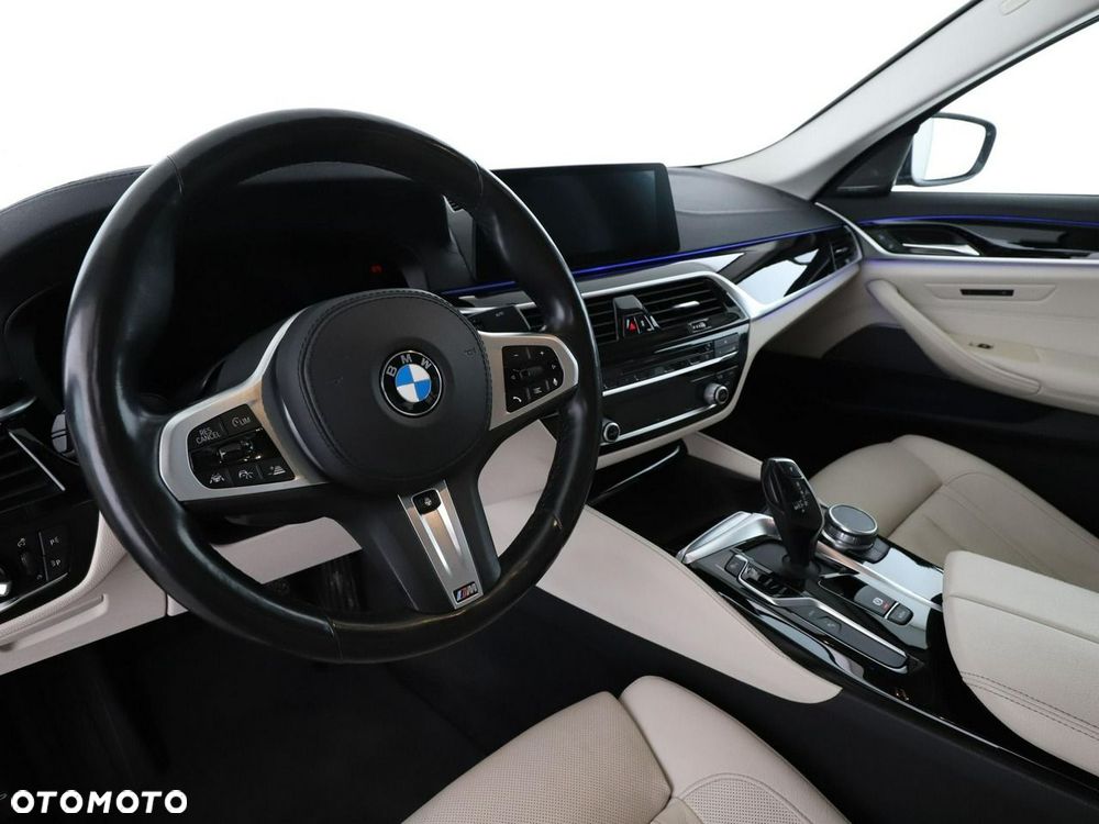 BMW Seria 5 530e iPerformance xDrive Luxury Line - 16