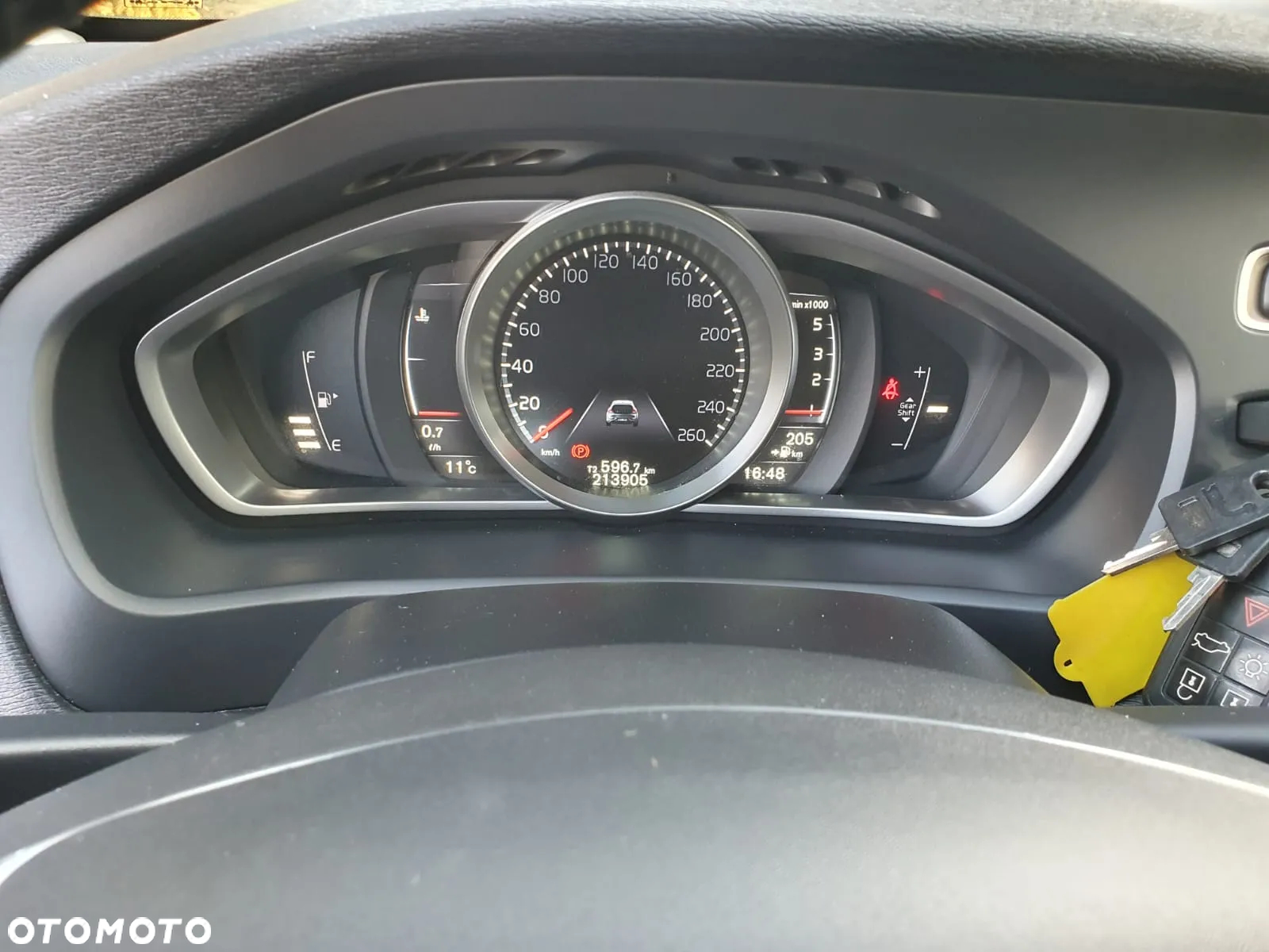 Volvo V40 D4 Drive-E Momentum - 25