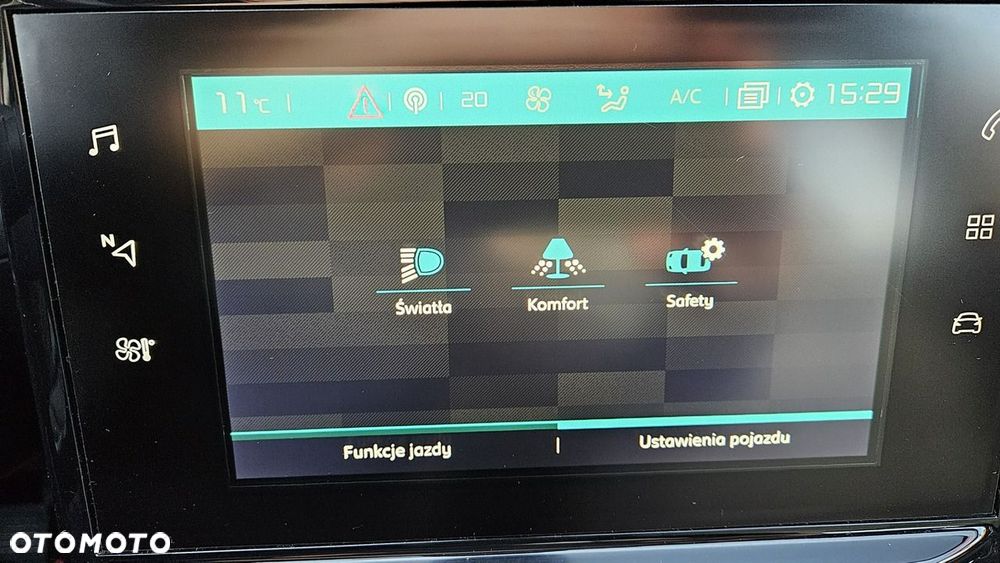 Citroën C3 1.2 PureTech GPF Shine - 25