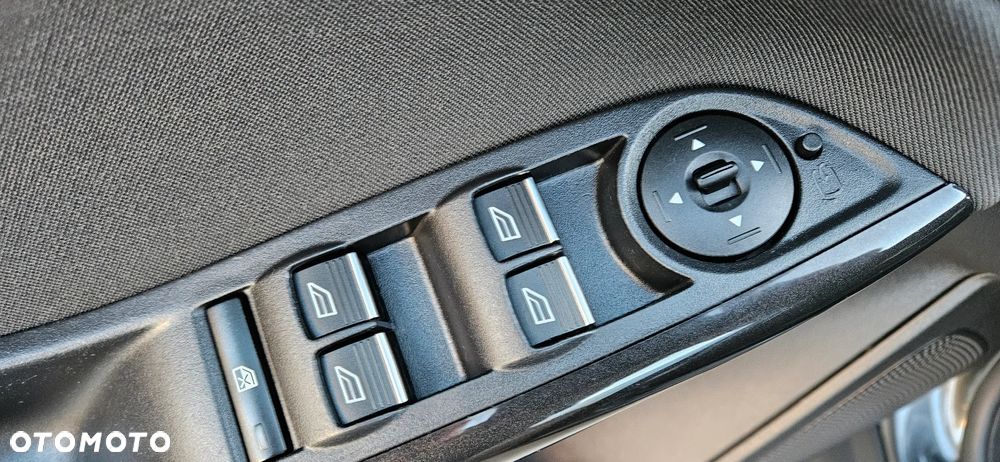 Ford Focus 1.0 EcoBoost Hybrid TITANIUM STYLE - 30