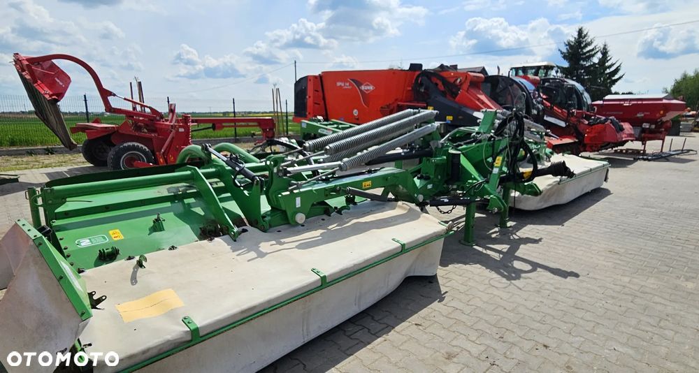 SaMasz KDD 861 S+T Kosiarka Dyskowa Motyl z taśmami  w Zestawie z Czołową kosiarką KDF 340 S - 23