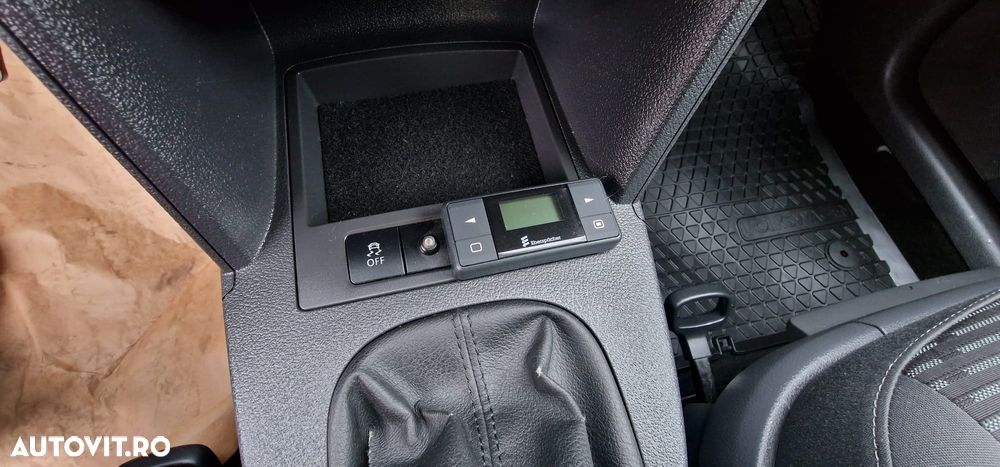 Volkswagen Caddy - 9