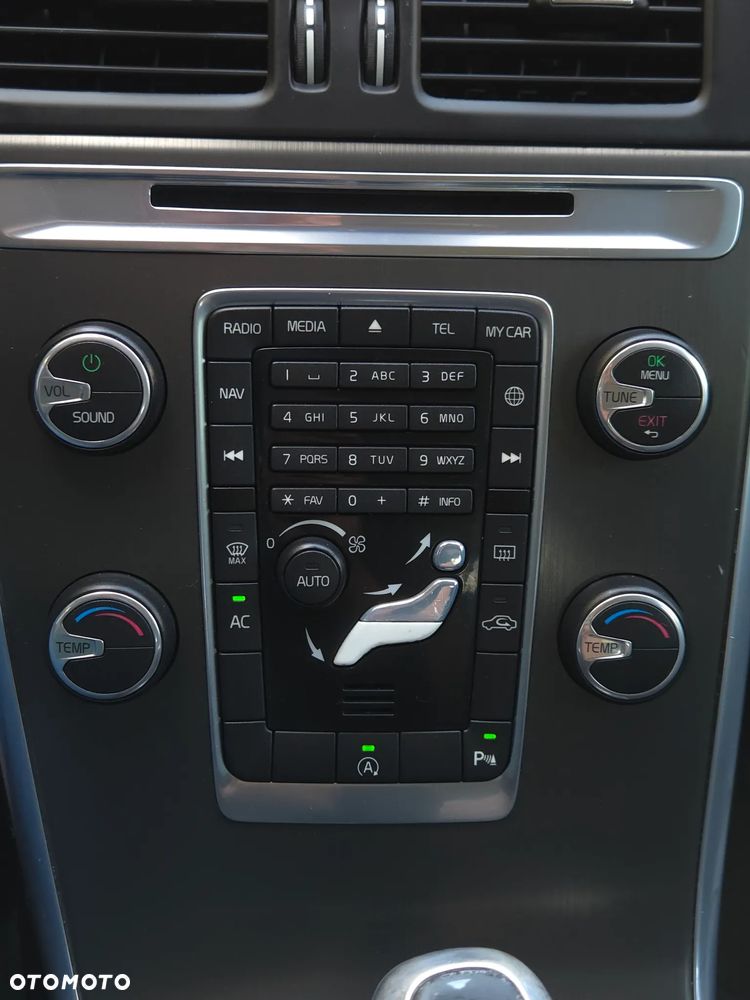 Volvo XC 60 D4 Drive-E R-Design Momentum - 23