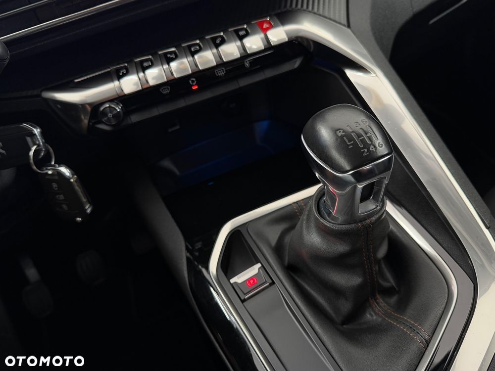 Peugeot 3008 1.6 BlueHDi Allure S&S - 35