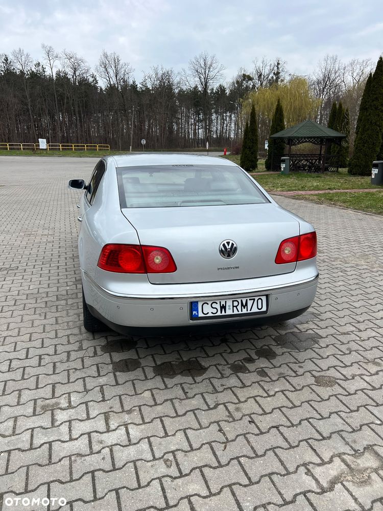 Volkswagen Phaeton - 4