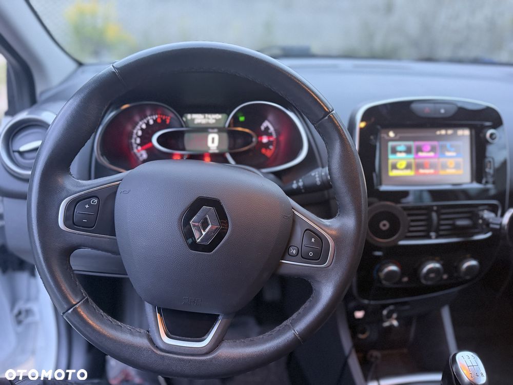 Renault Clio 1.2 16V Limited - 8