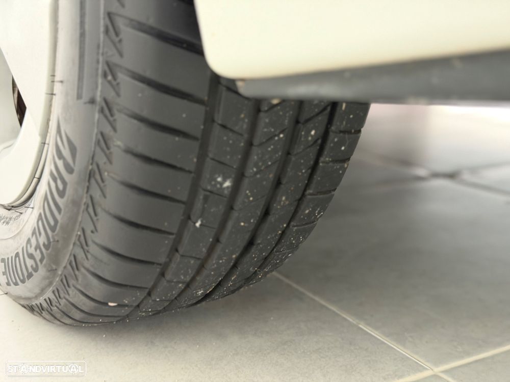 Toyota Prius 1.8 Premium +Pele+GPS+Solar - 7