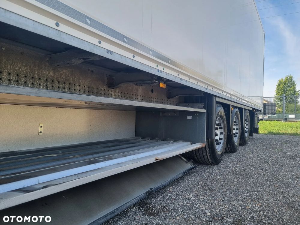 Schmitz Cargobull SCB*S3B - 3