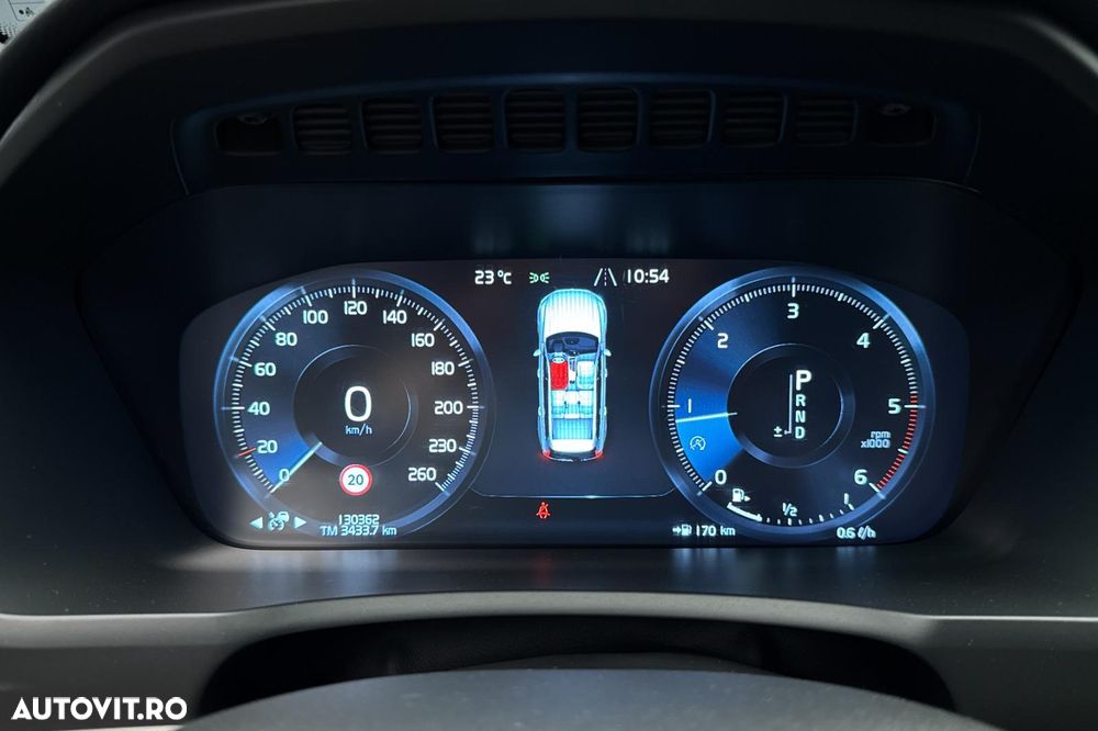 Volvo XC 90 - 16