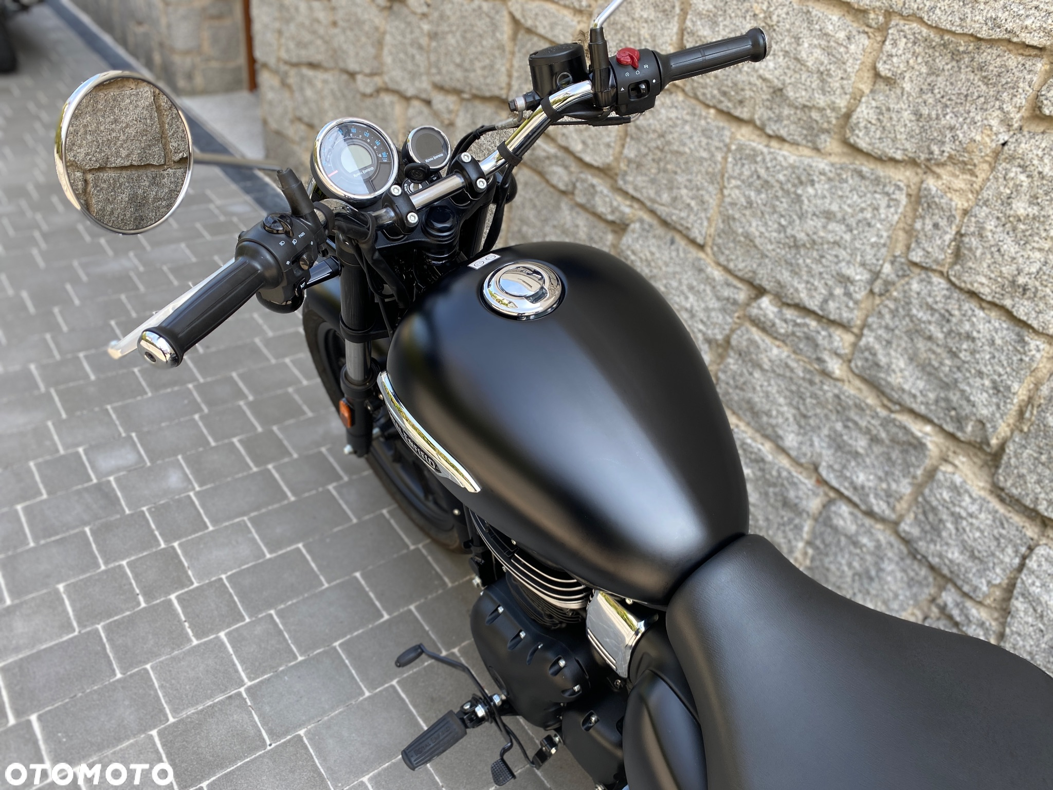 Royal Enfield Meteor - 25