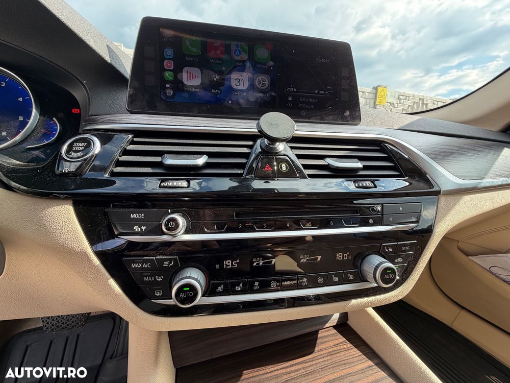 BMW Seria 5 520d xDrive AT - 8