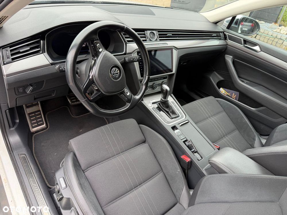Volkswagen Passat Alltrack 2.0 TDI SCR 4Motion DSG - 6