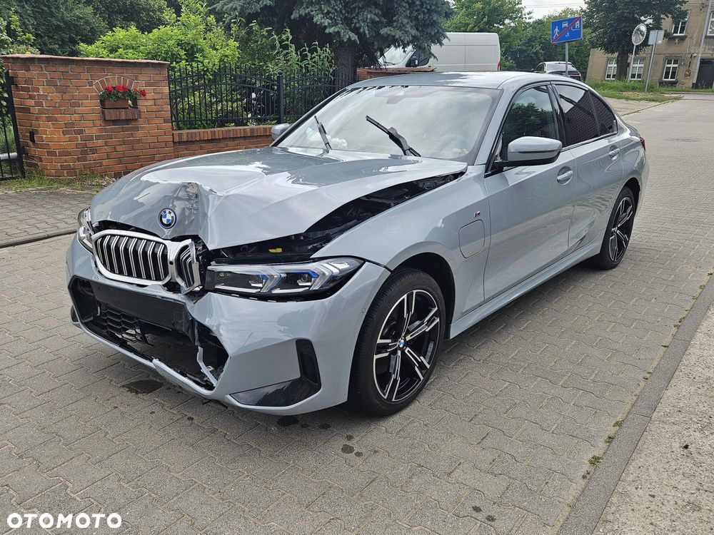 BMW Seria 3 330e PHEV M Sport - 7
