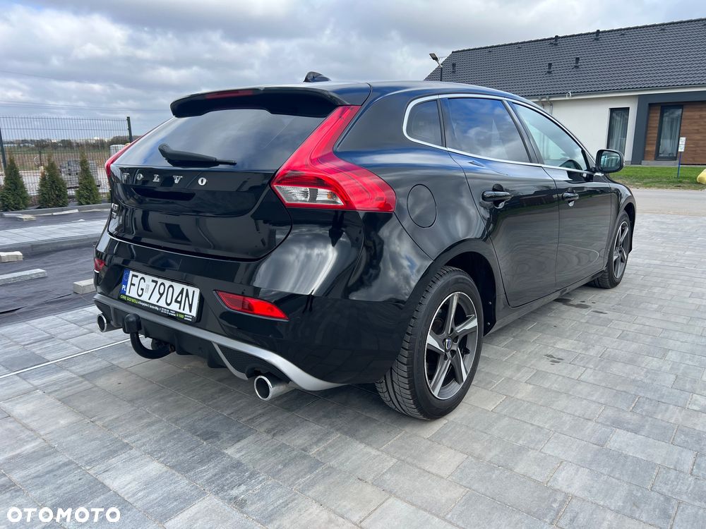 Volvo V40 D2 Drive-E R-Design Momentum - 5