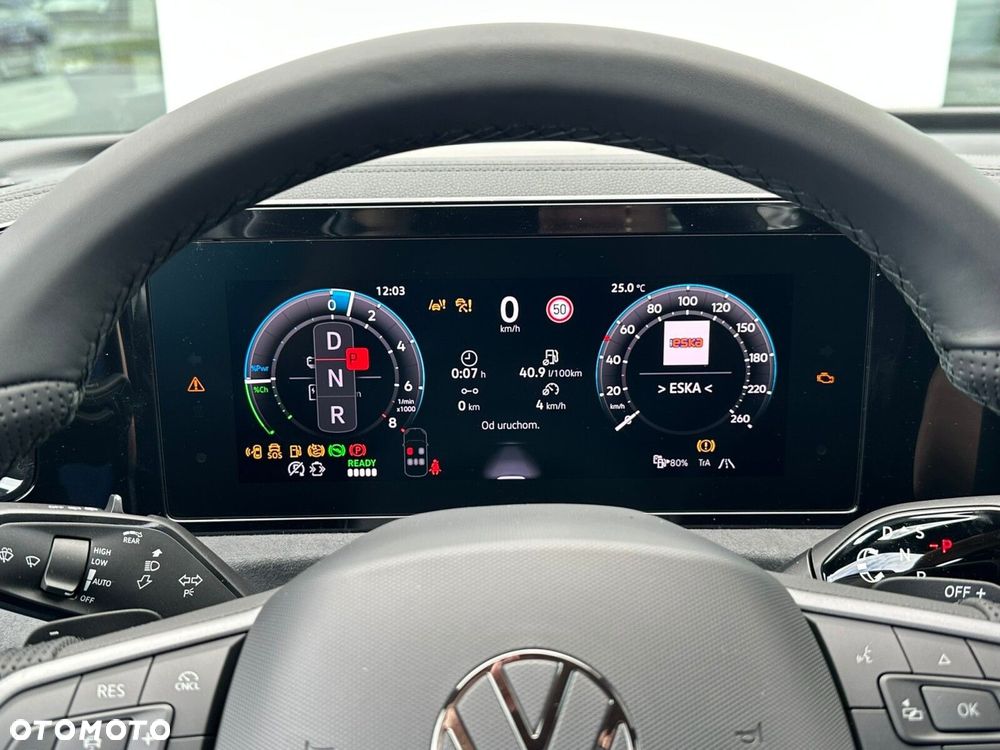 Volkswagen Tiguan - 24