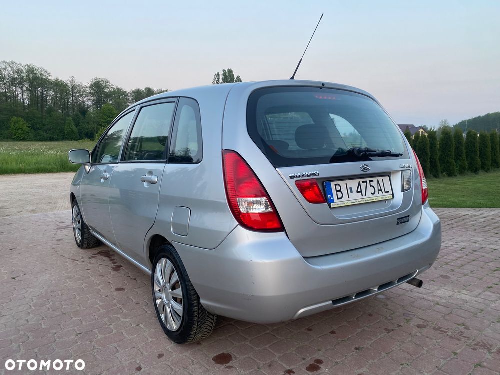 Suzuki Liana Kombi 1.6 4WD Comfort - 5