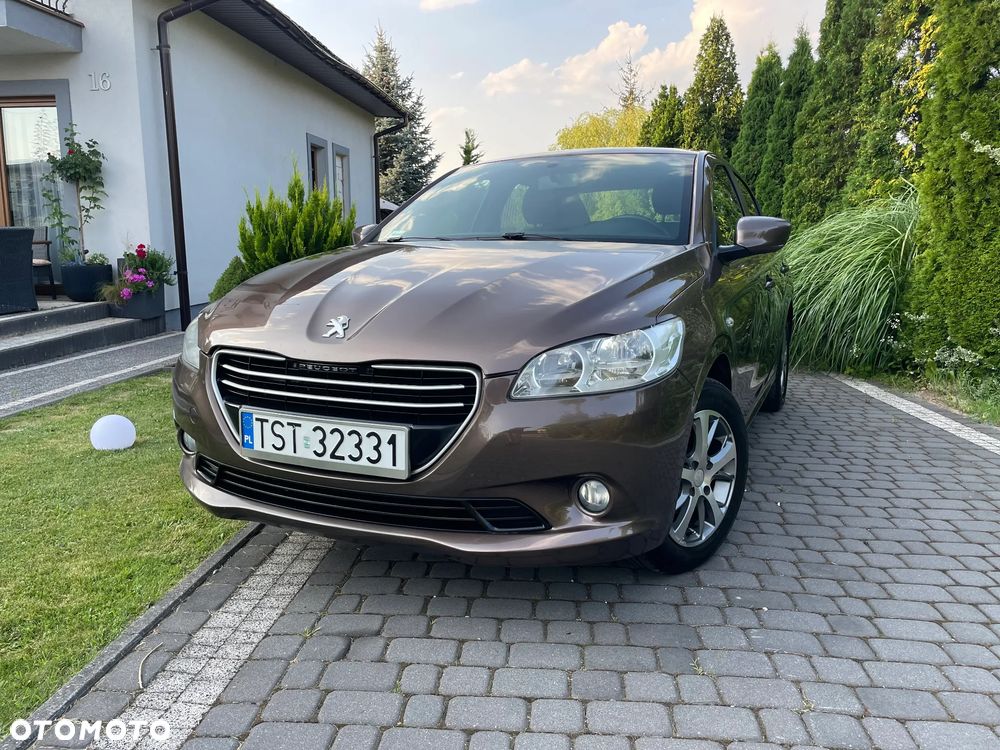 Peugeot 301 1.2 VTi/Pure Tech Access - 2