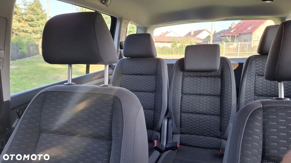 Volkswagen Touran 1.9 TDI Highline - 9
