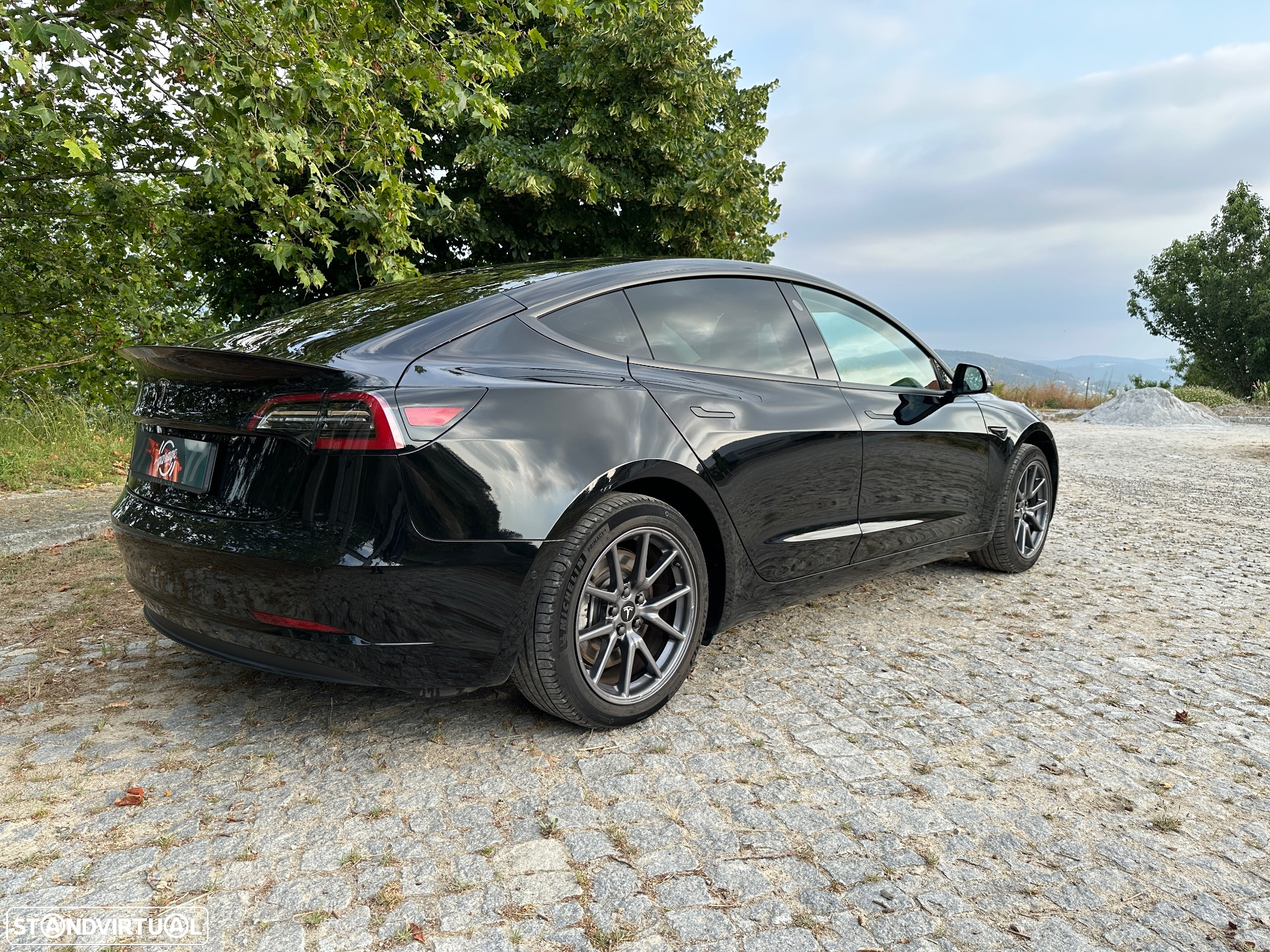 Tesla Model 3 Standard Range Plus RWD - 3