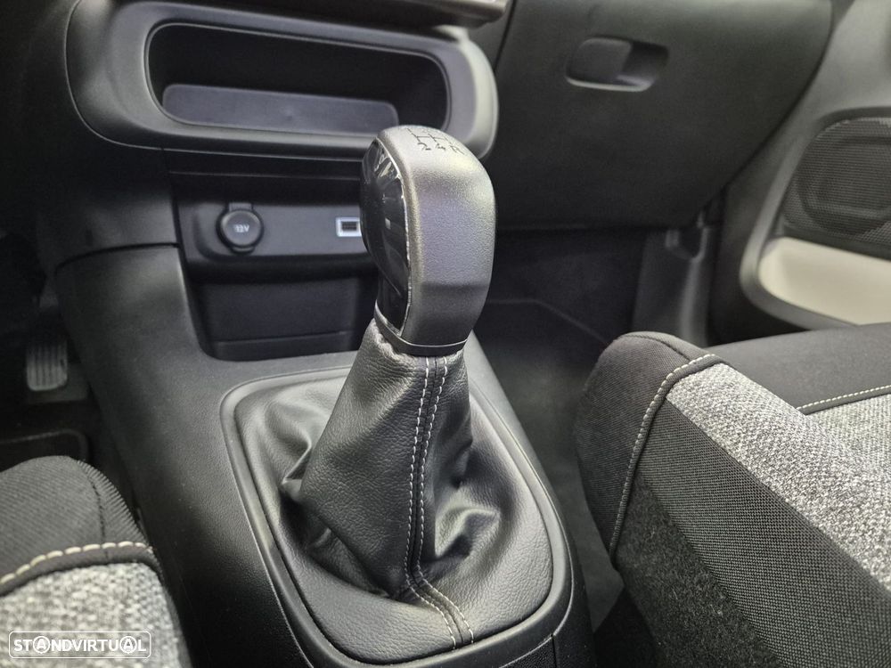 Citroën C3 1.2 PureTech C-Series - 13