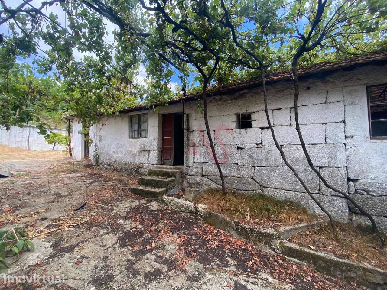 Moradia T3 para restauro em Silvares, Lousada - Grande imagem: 4/24