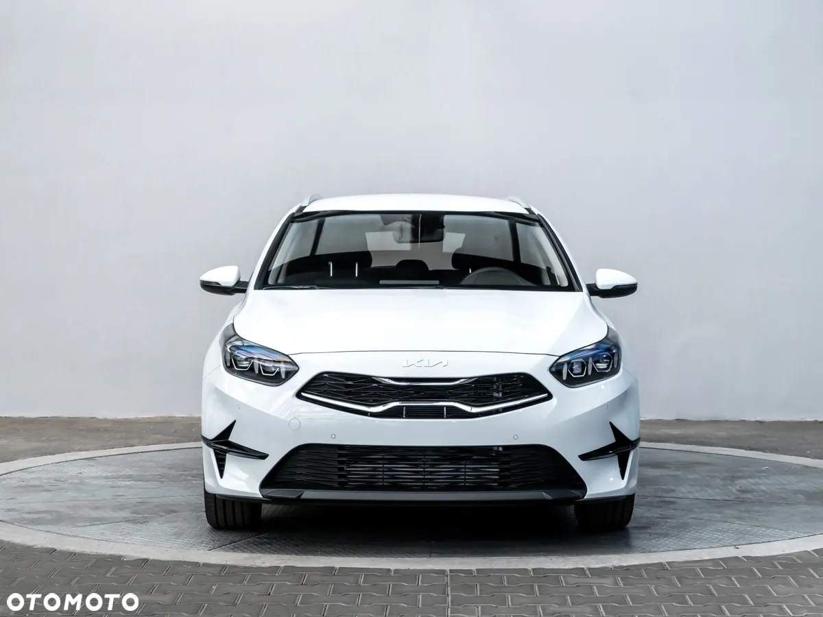 Kia Ceed 1.5 T-GDI Tribute DCT - 11