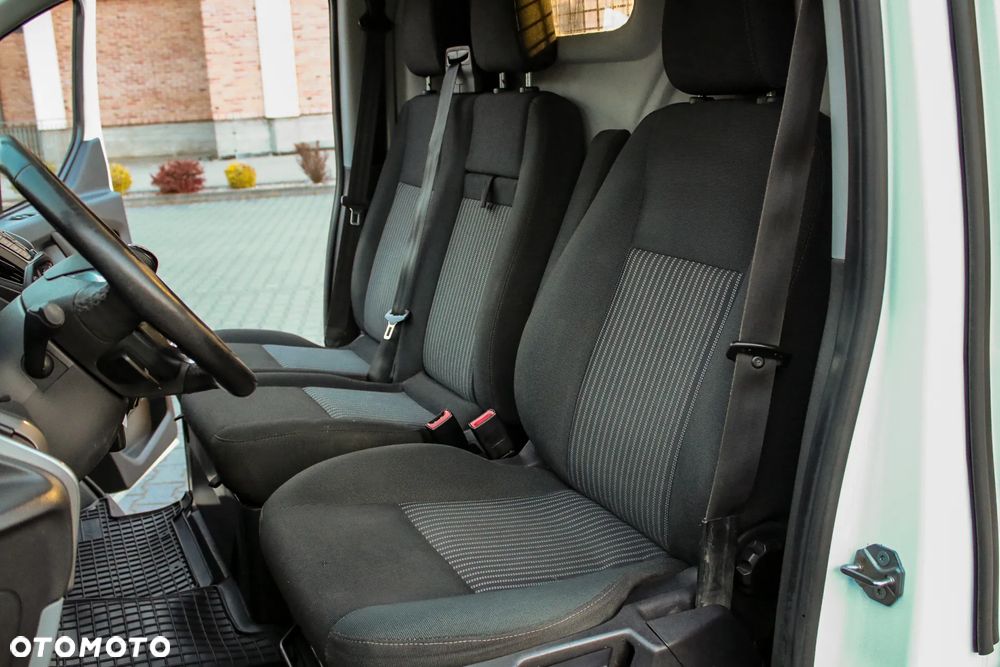 Ford Transit Custom - 22
