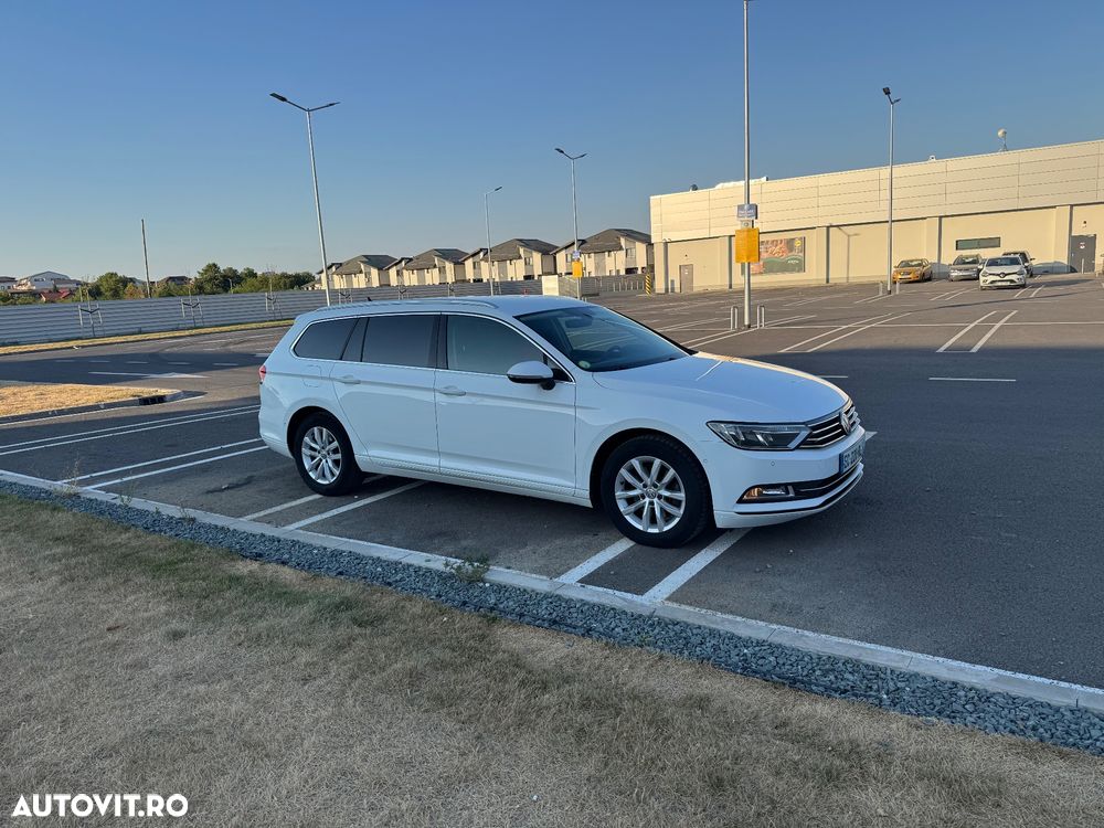 Volkswagen Passat 1.6 TDI SCR DSG - 11