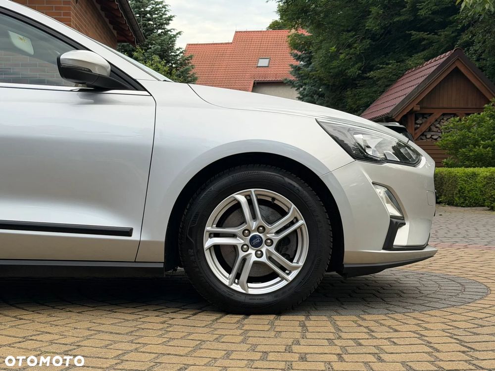 Ford Focus 1.5 EcoBlue Start-Stopp-System COOL&CONNECT - 4