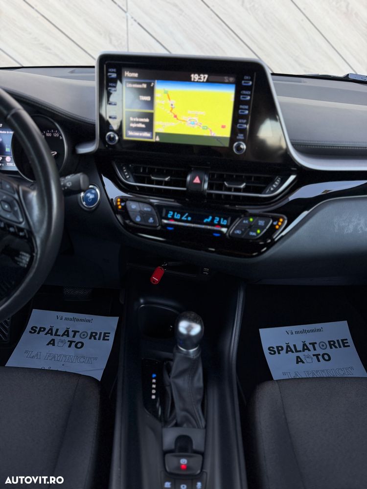 Toyota C-HR Style Selection - 13