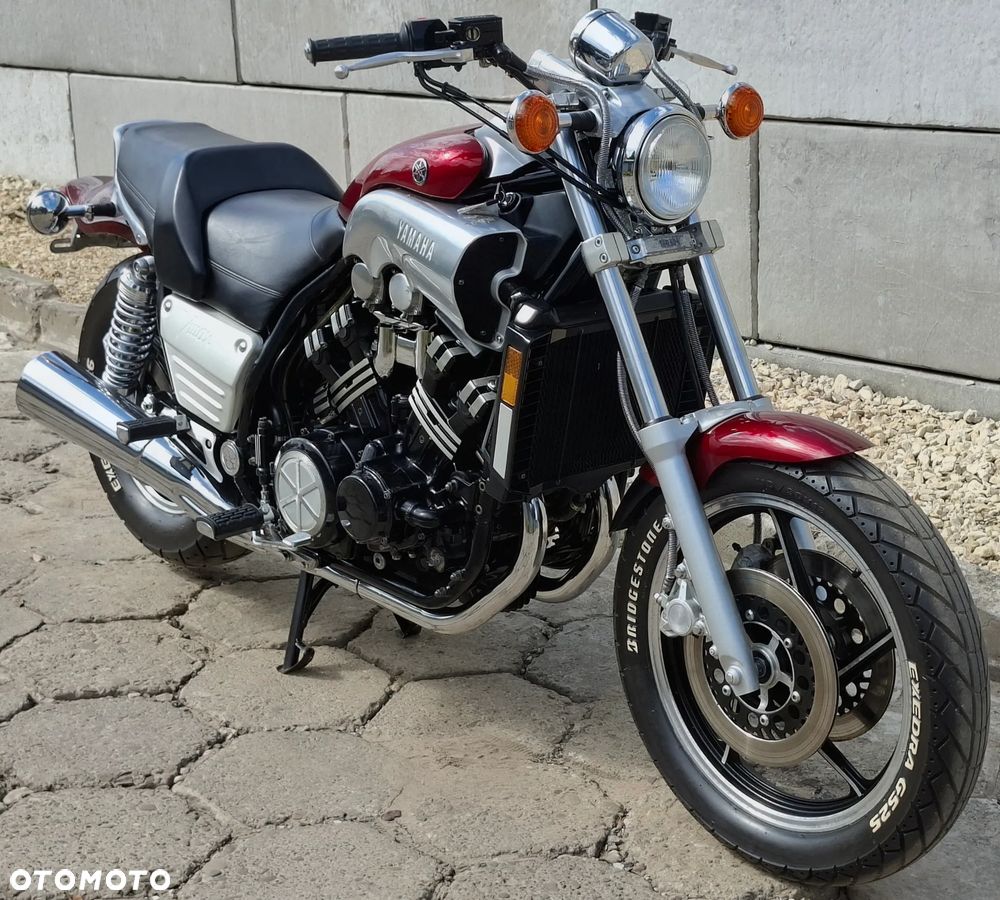 Yamaha V-MAX - 10
