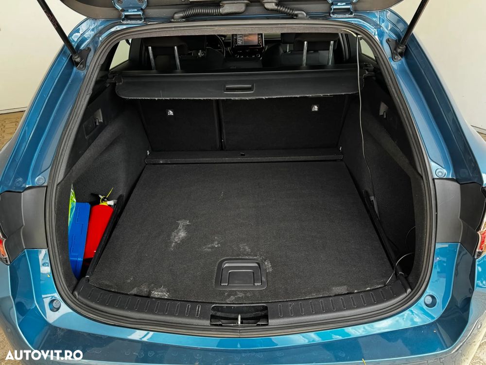 Toyota Corolla 1.8 HSD Dynamic - 10