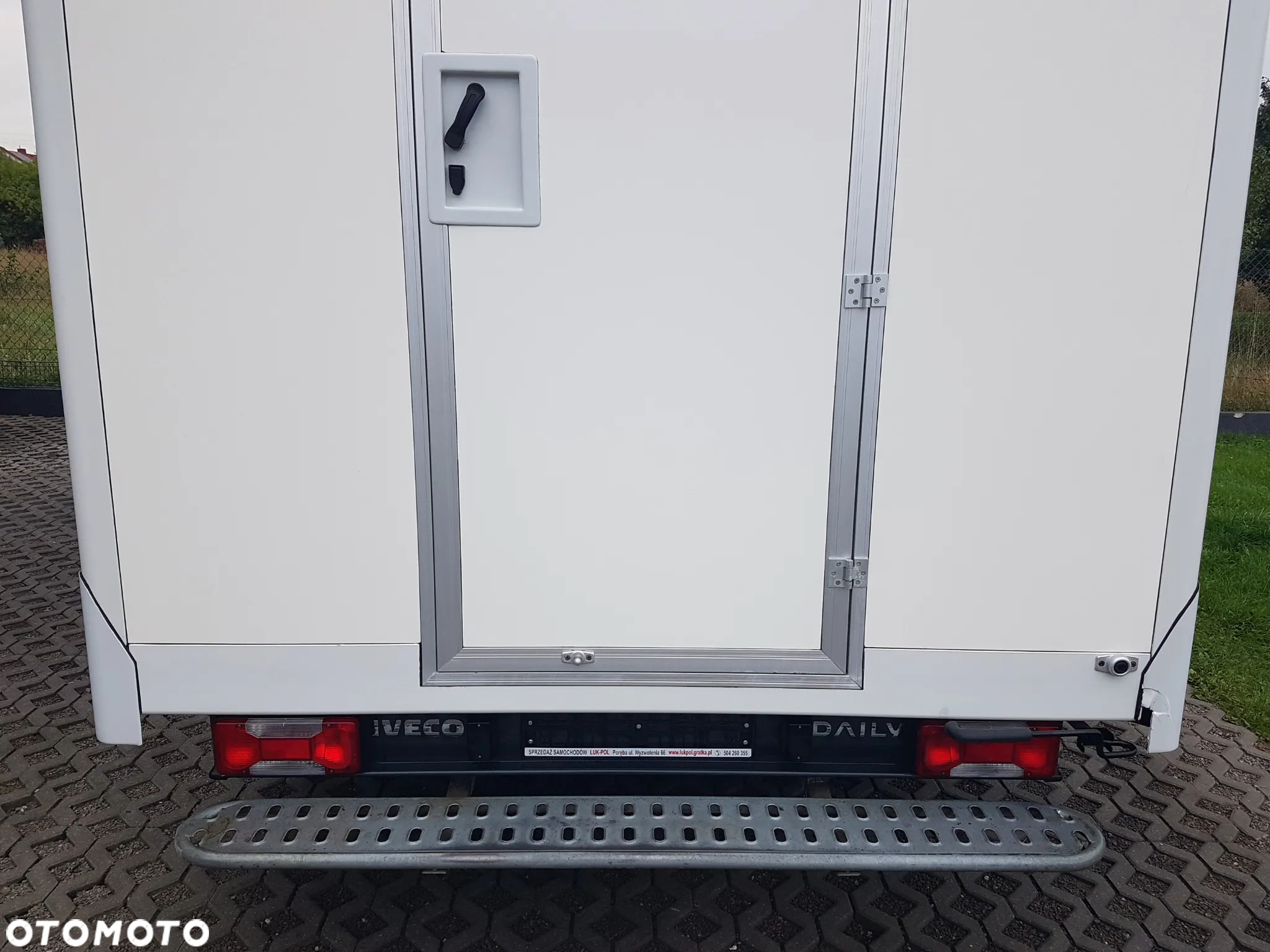 Iveco DAILY KONTENER NISKOPODŁOGOWY 4,31x2,24x2,43 FOODTRUCK SKLEP KAMPER KLIMA BAR KONIOWÓZ - 27