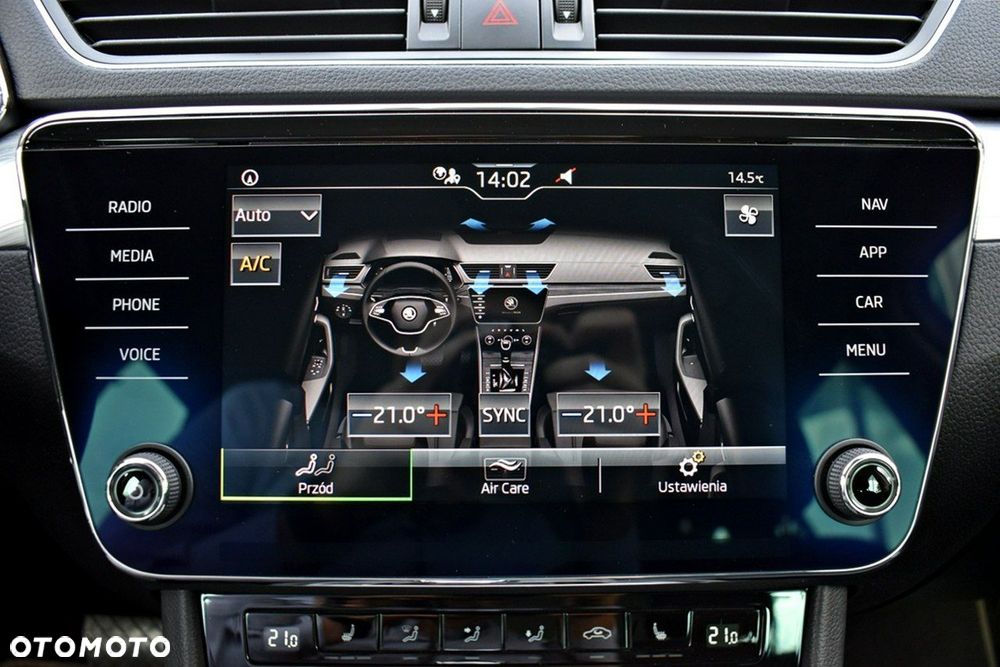 Skoda Superb 1.5 TSI Ambition DSG - 23