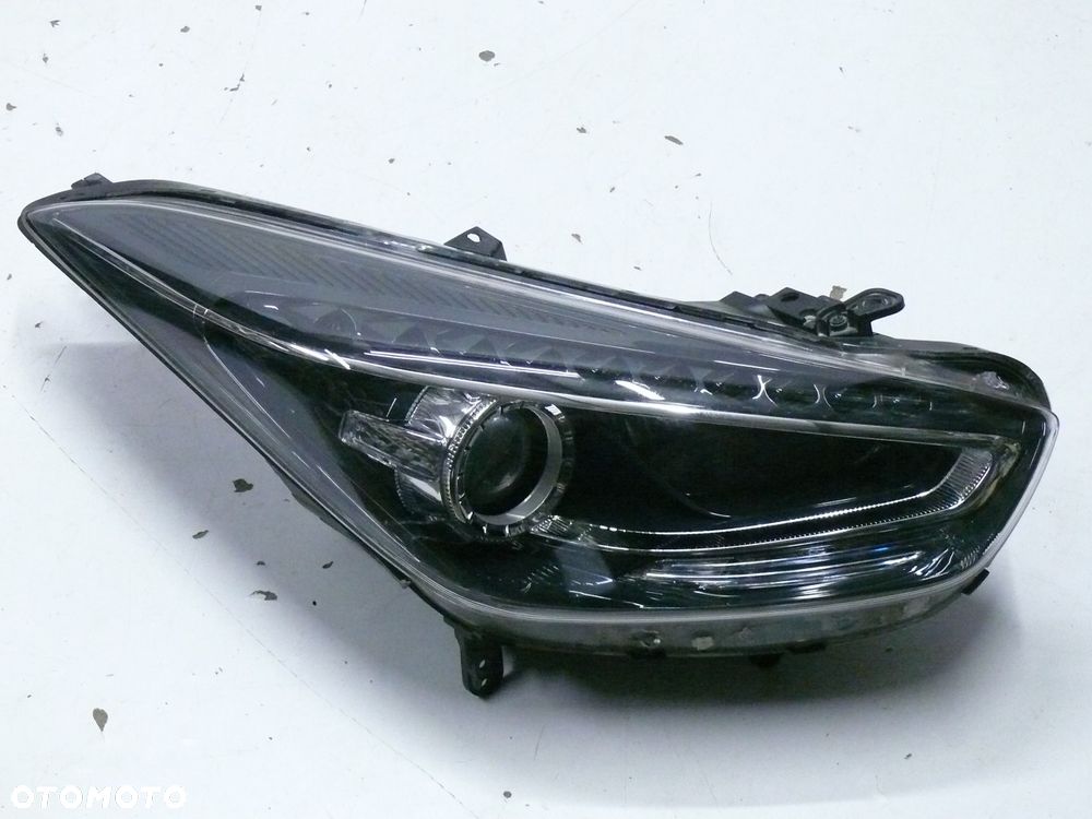 LAMPA PRZEDNIA PRAWA HYUNDAI I40 I 2015 2019 LIFT LED H7 8 PIN EU - 1