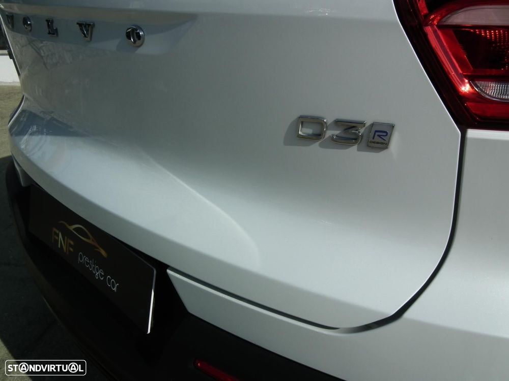 Volvo XC 40 2.0 D3 R-Design - 9