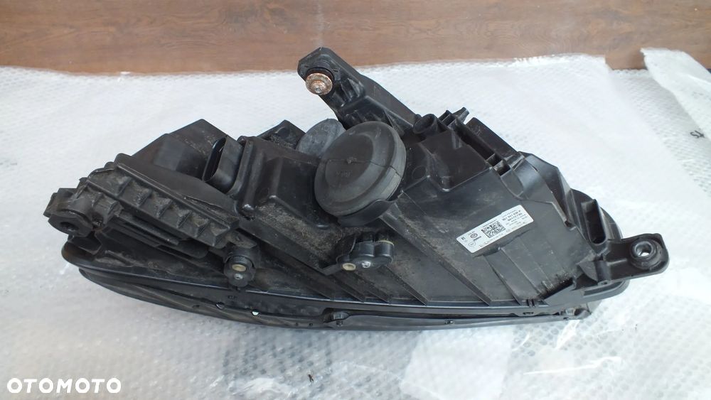 Lampa przednia prawa Fulled Volkswagen Passat B8  3G1941036P - 6