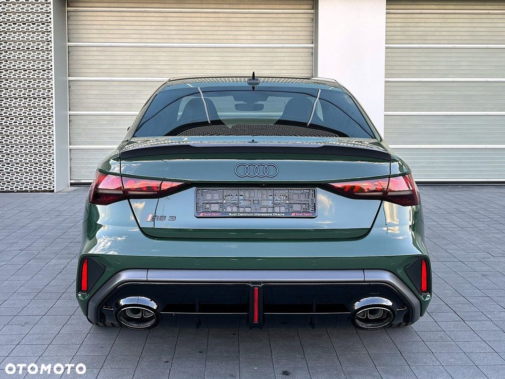 Audi RS3 Limousine - 17